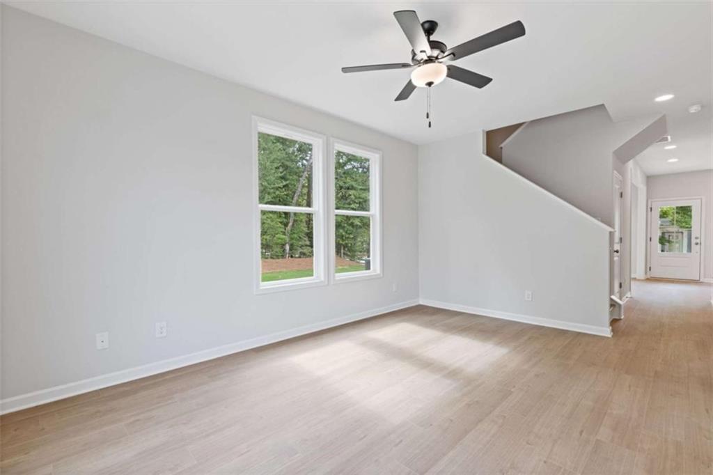 379 Summerville Lane Unit 12