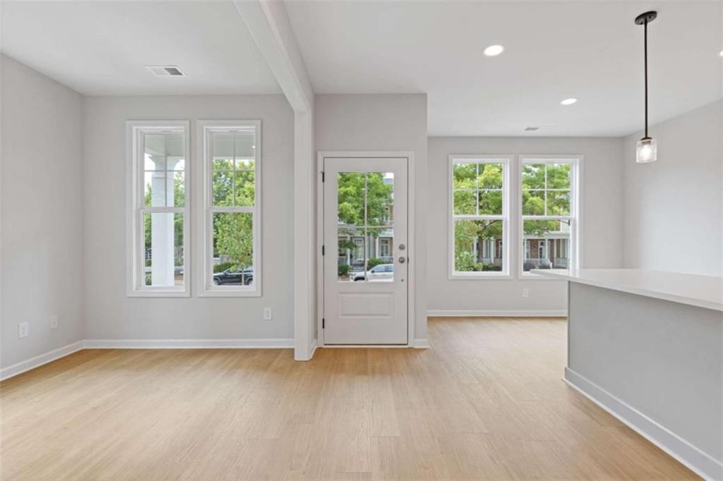 379 Summerville Lane Unit 12