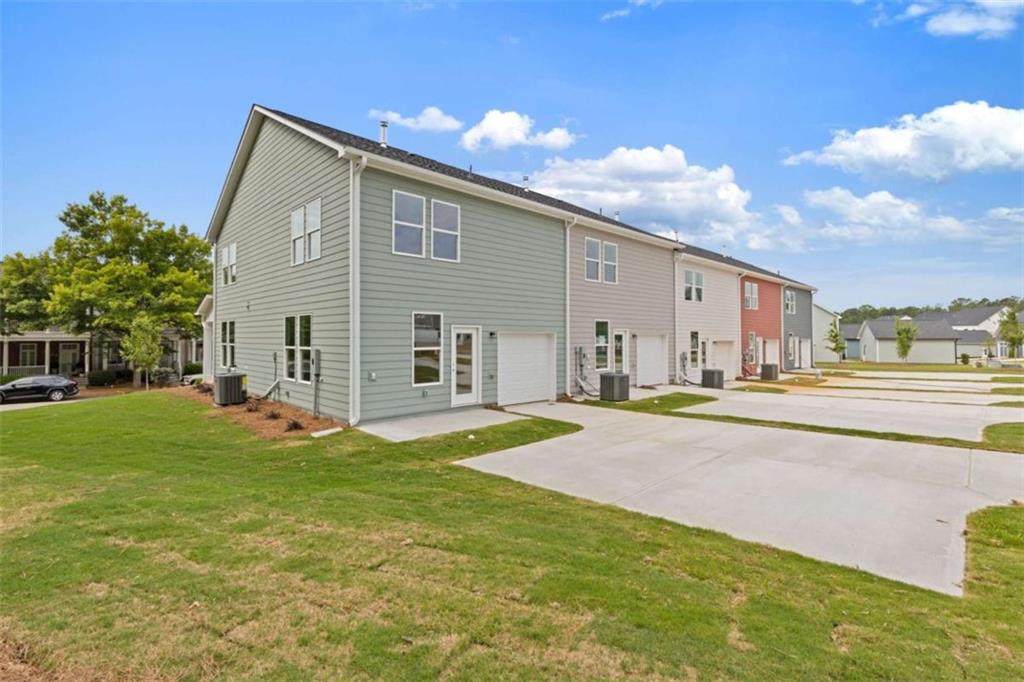 379 Summerville Lane Unit 12