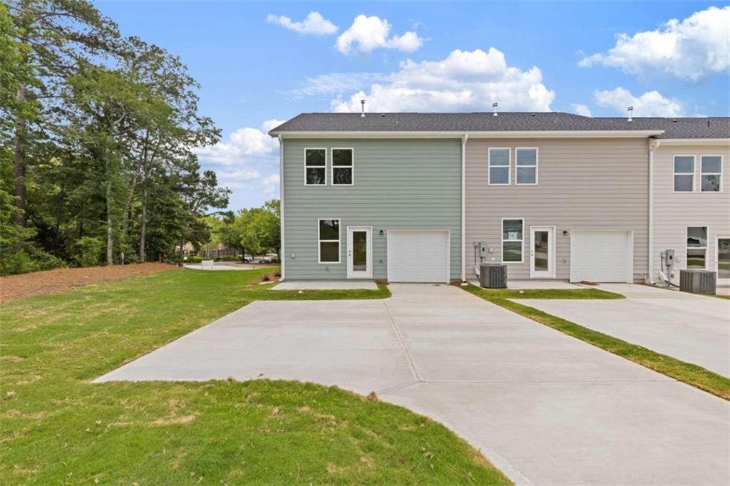 379 Summerville Lane Unit 12