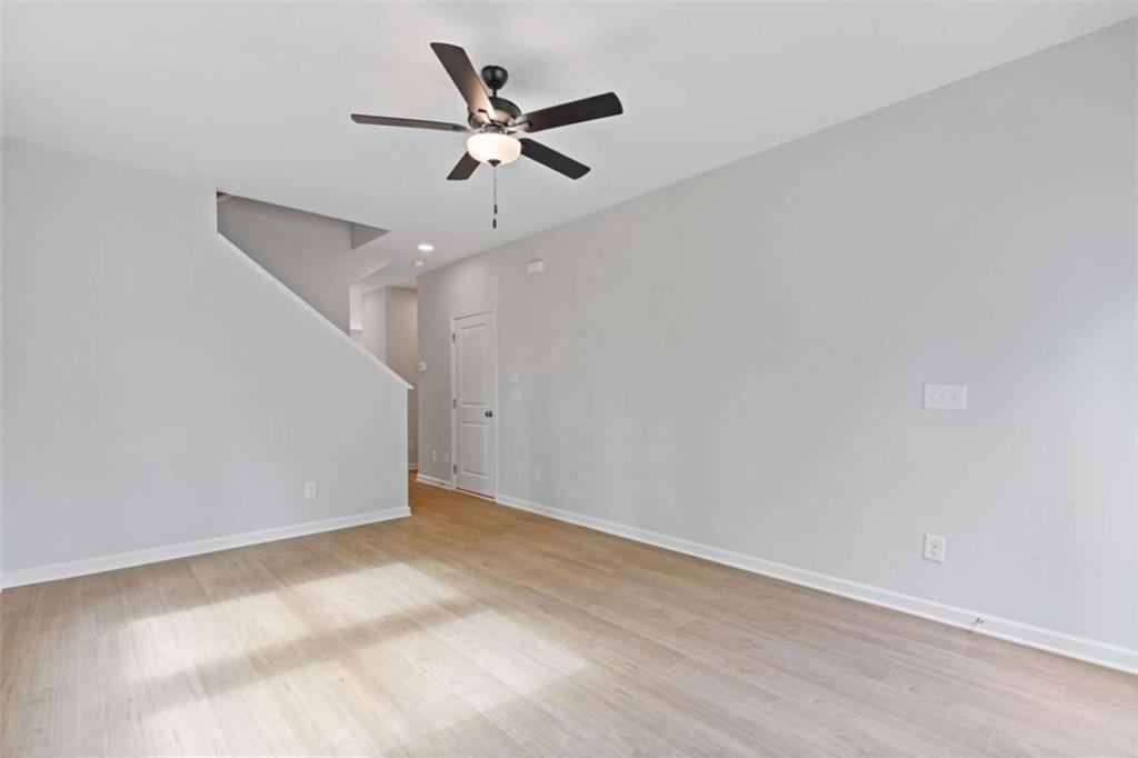 379 Summerville Lane Unit 12