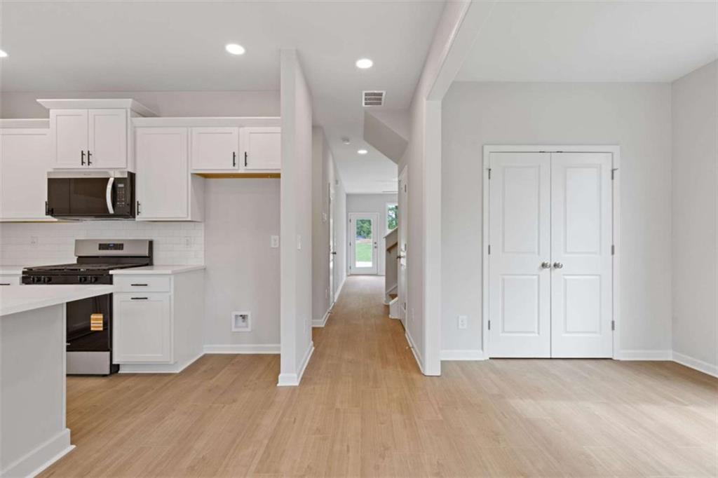379 Summerville Lane Unit 12