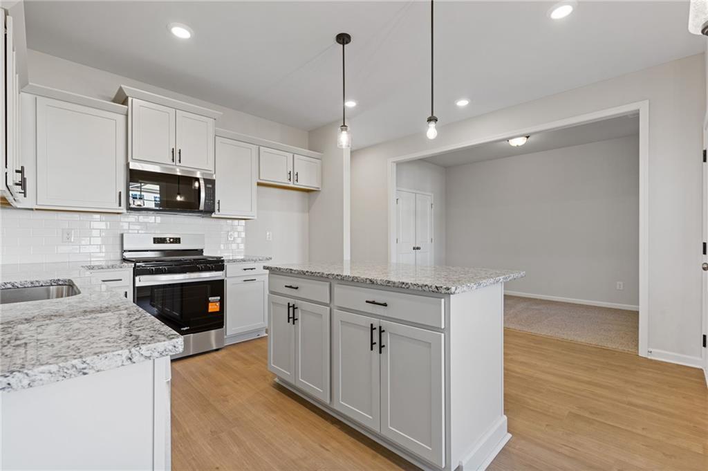 379 Summerville Lane Unit 12