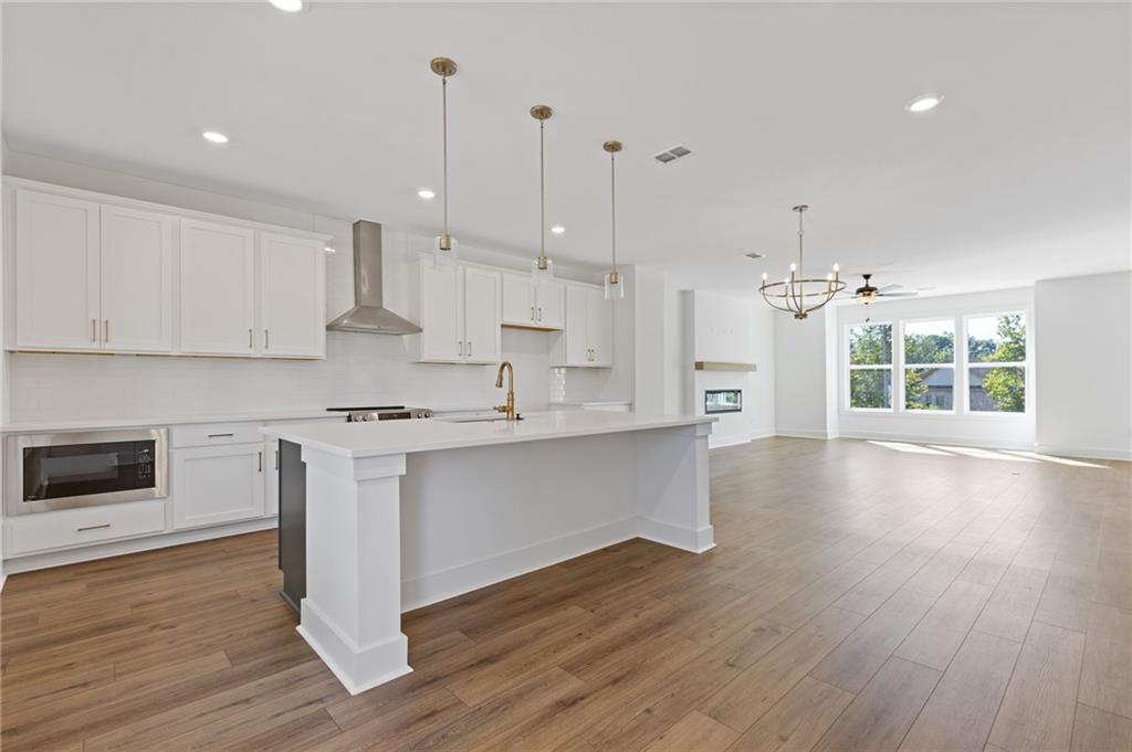 2737 Hallwood Lane
