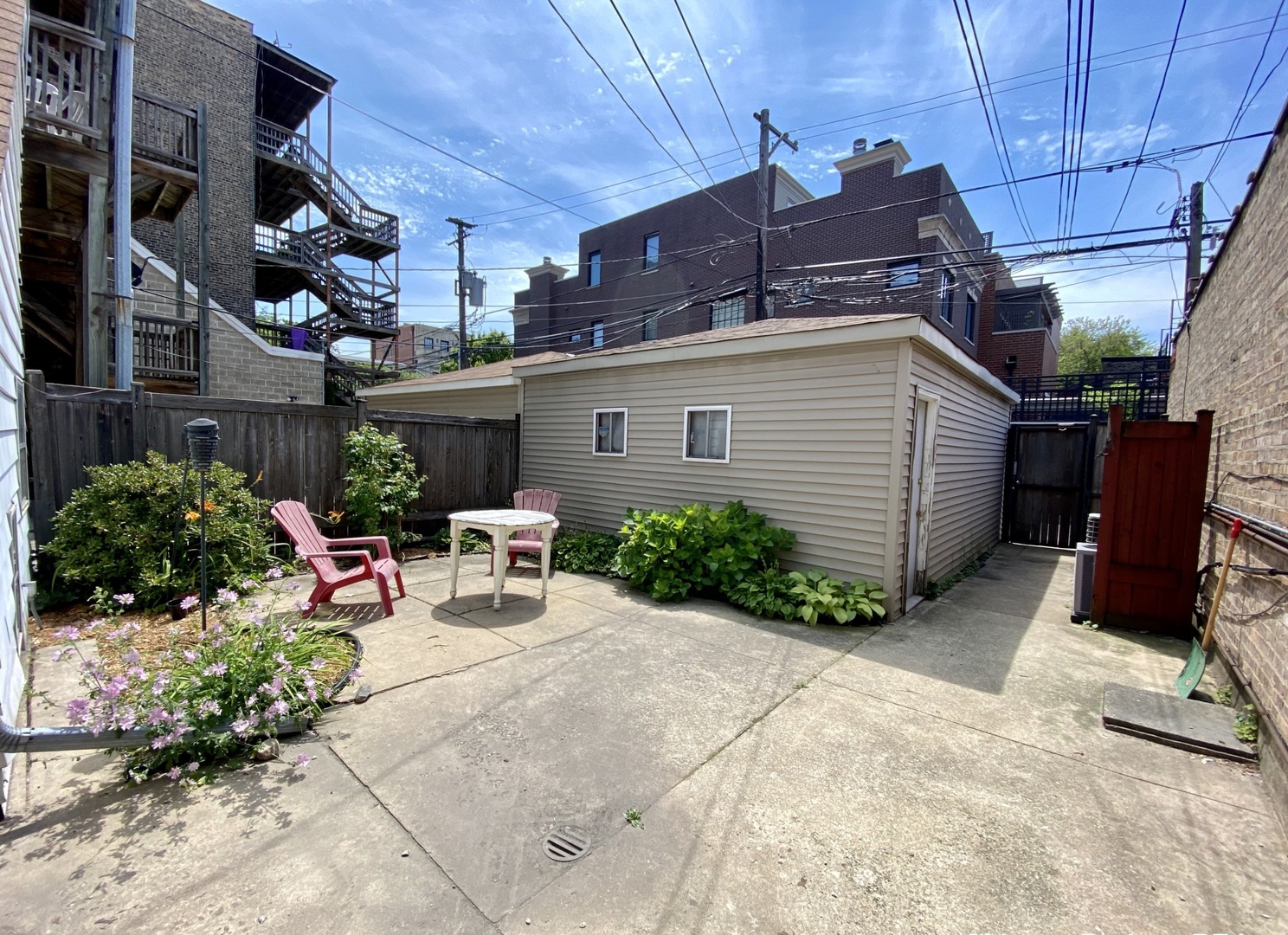 1141 W Webster Avenue Unit: 2R