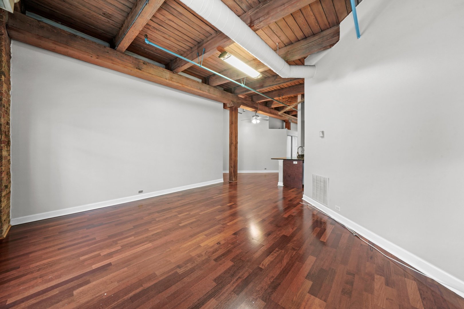 225 W Huron Street Unit: 619
