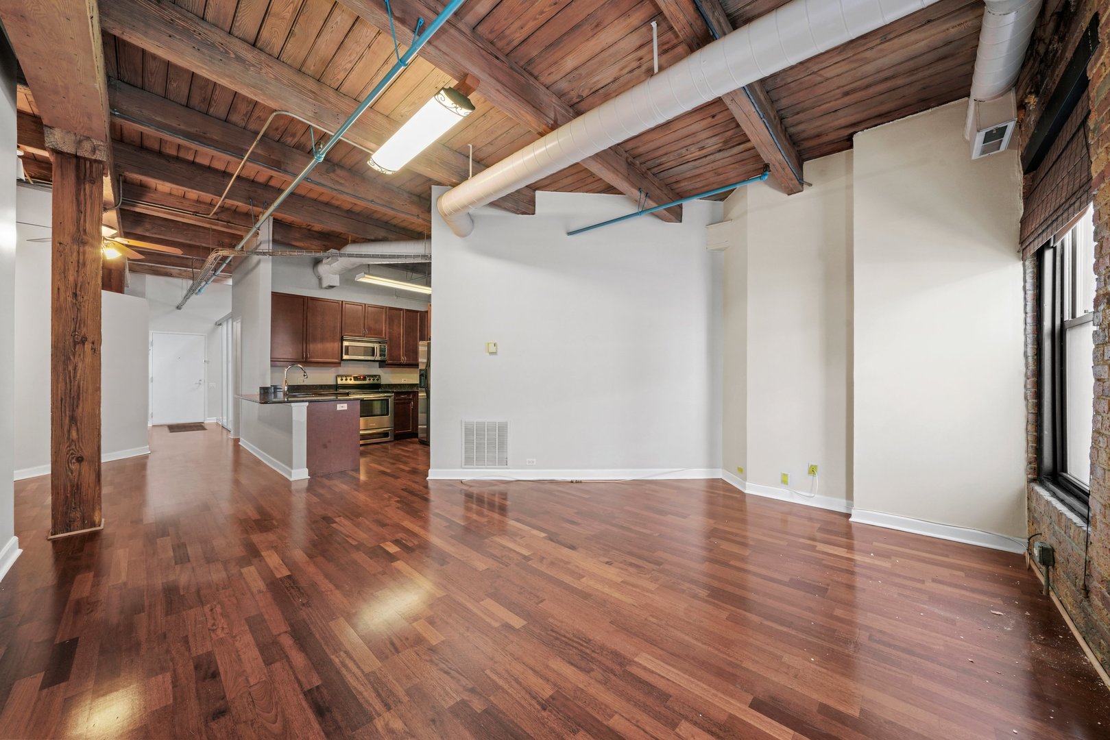 225 W Huron Street Unit: 619