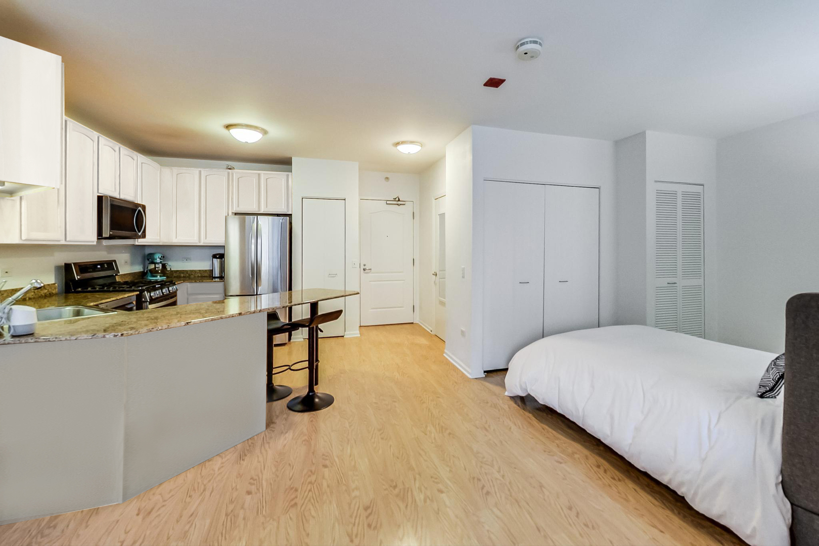 630 N State Street Unit: 2004