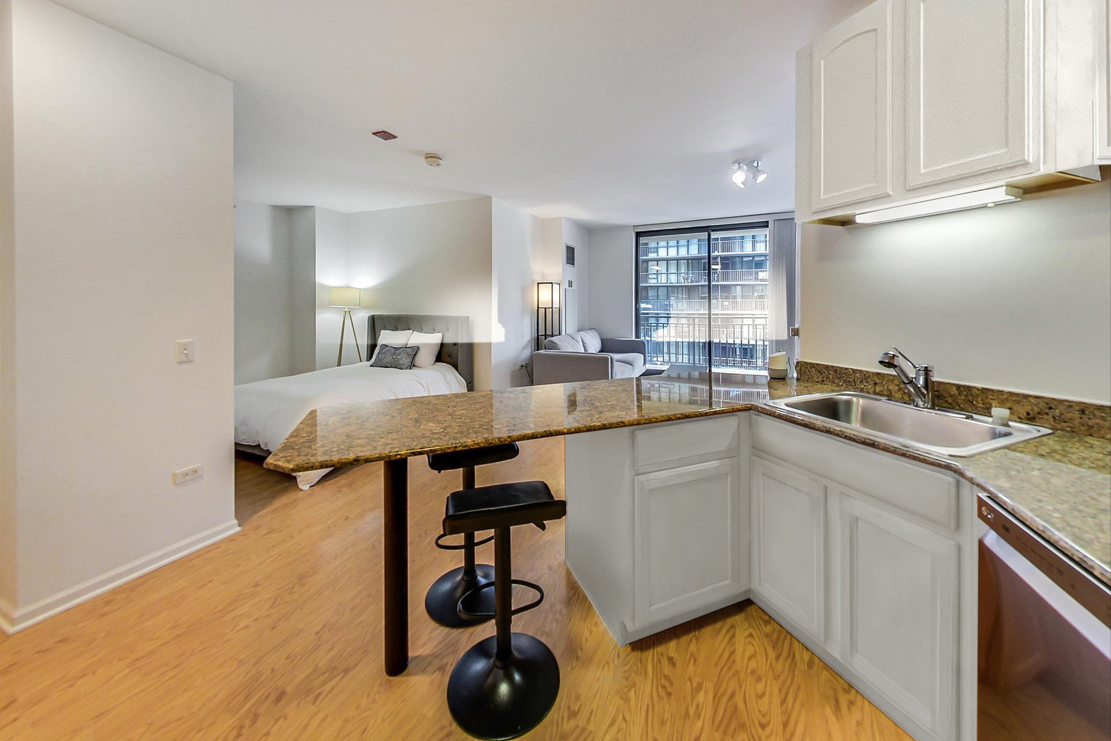 630 N State Street Unit: 2004