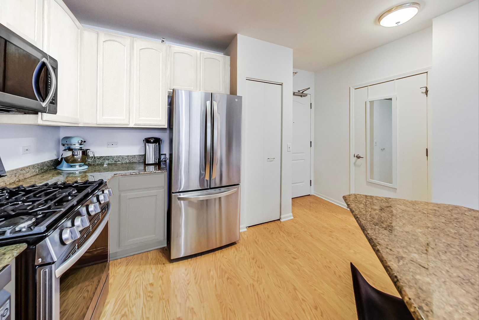 630 N State Street Unit: 2004