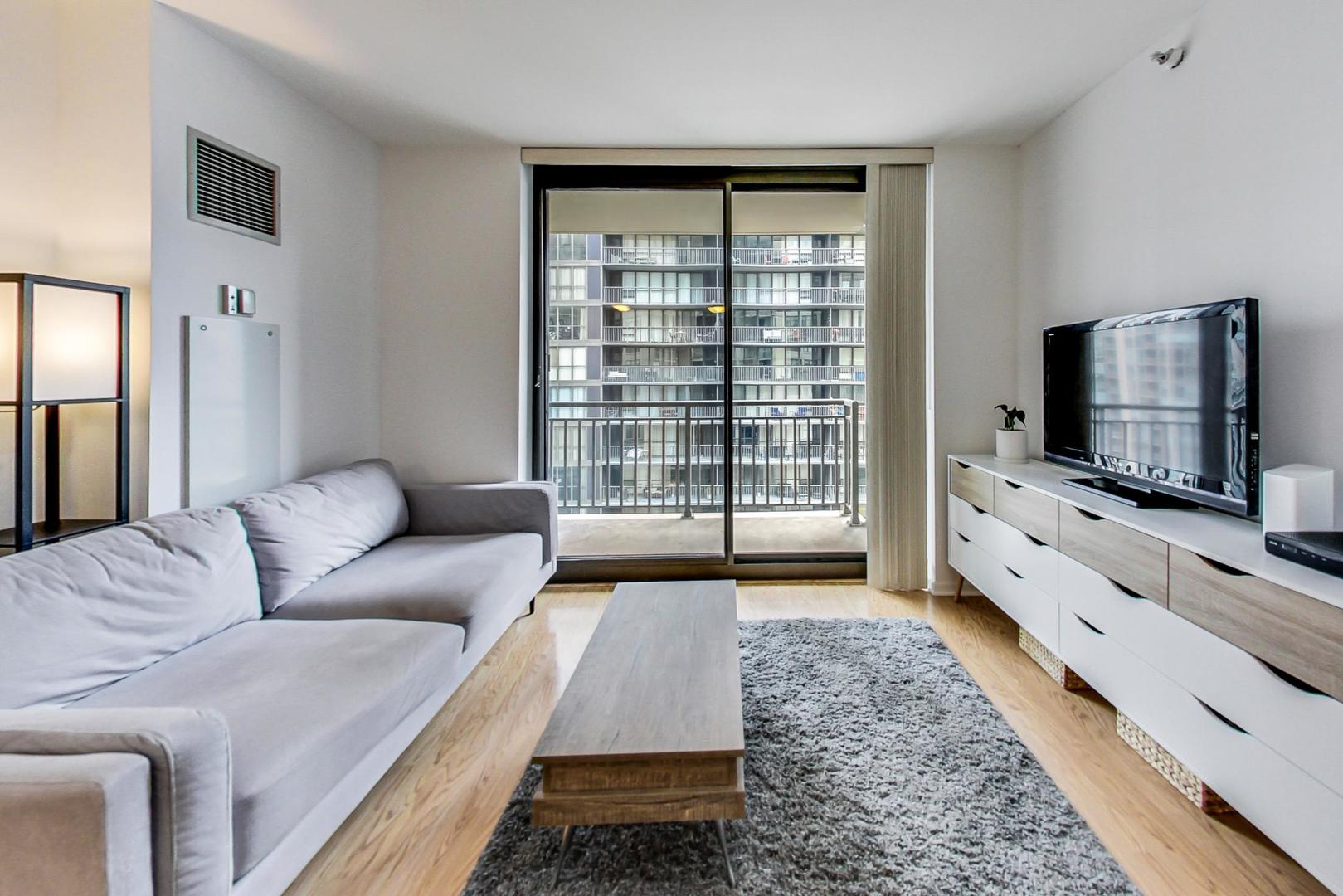 630 N State Street Unit: 2004