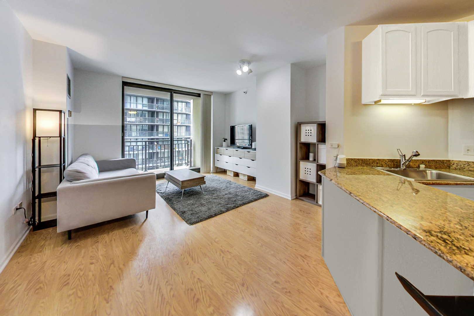 630 N State Street Unit: 2004