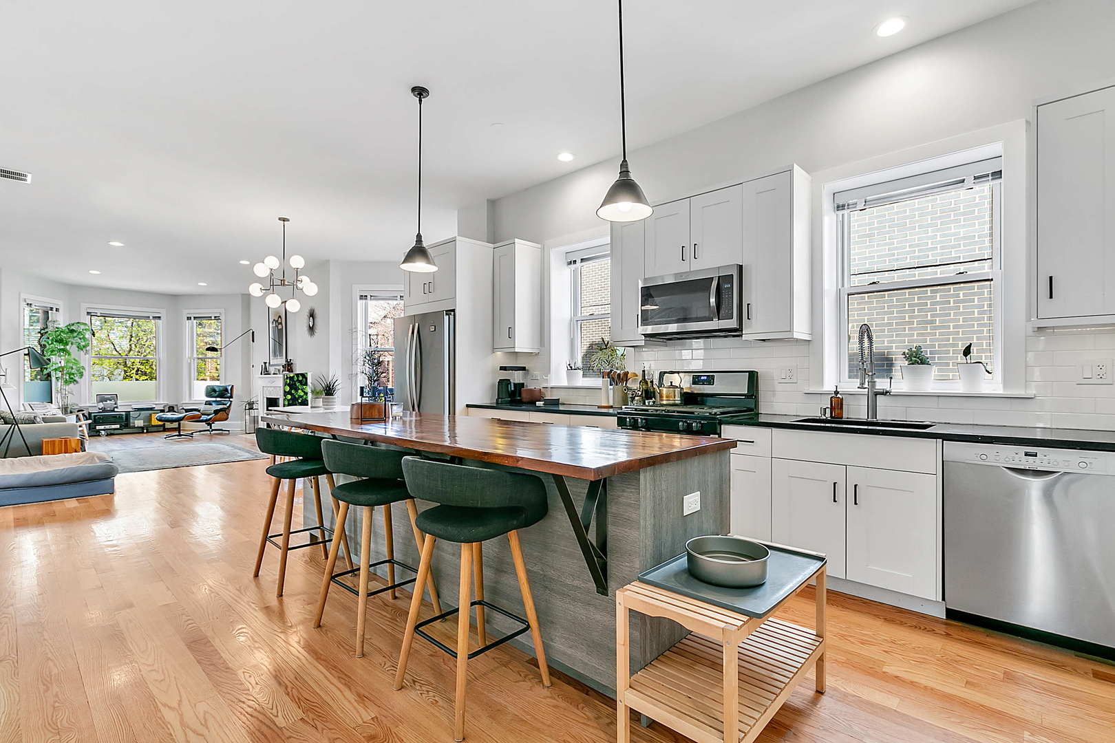 1713 N Campbell Avenue Unit: 1
