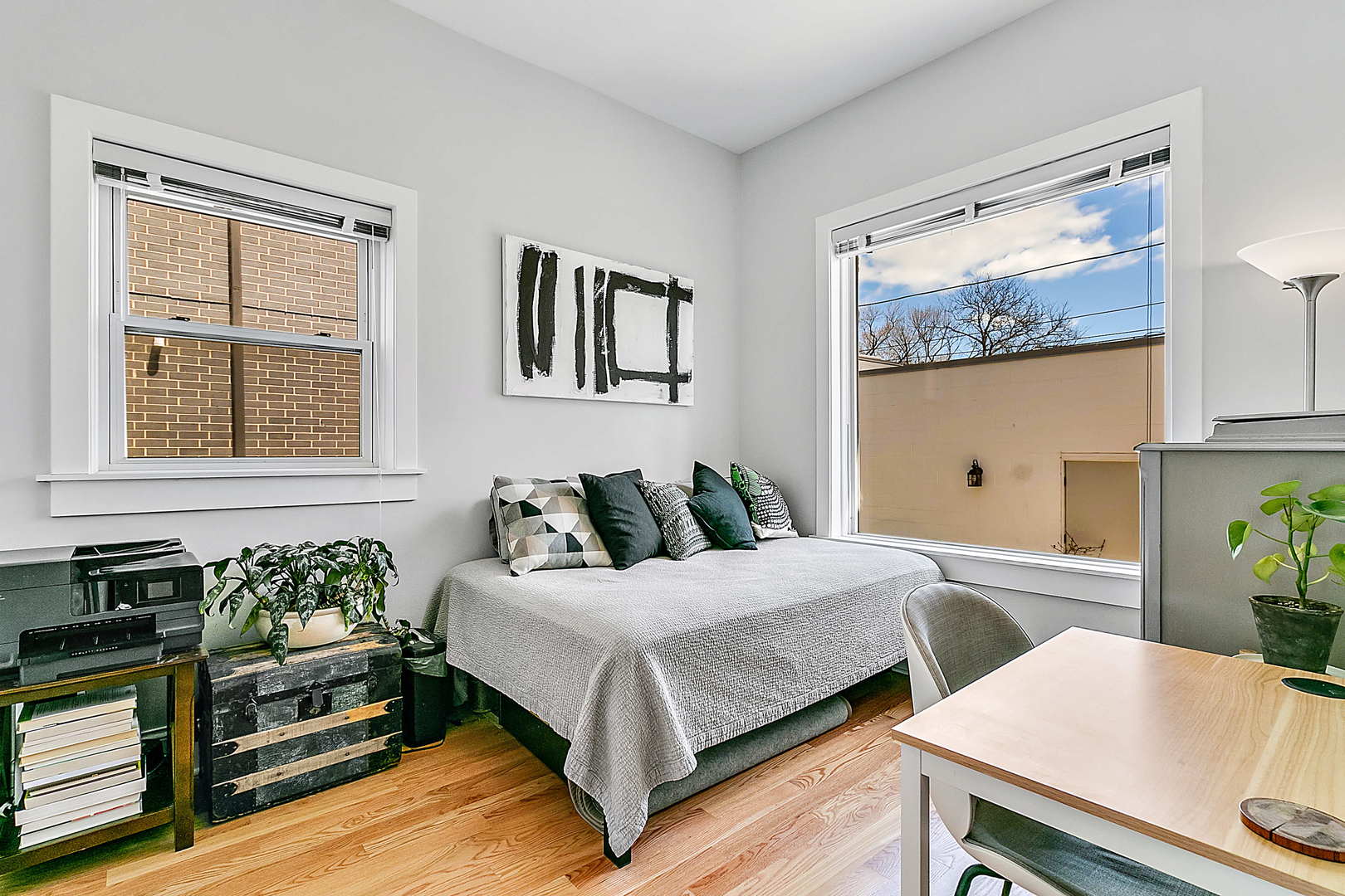 1713 N Campbell Avenue Unit: 1
