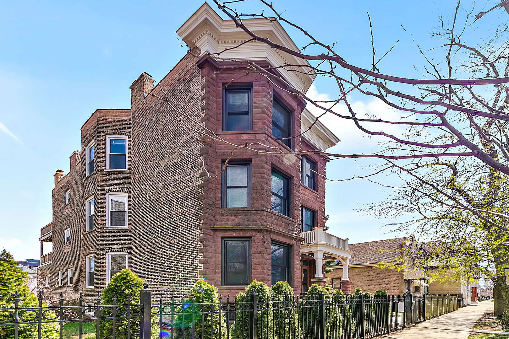 1713 N Campbell Avenue Unit: 1