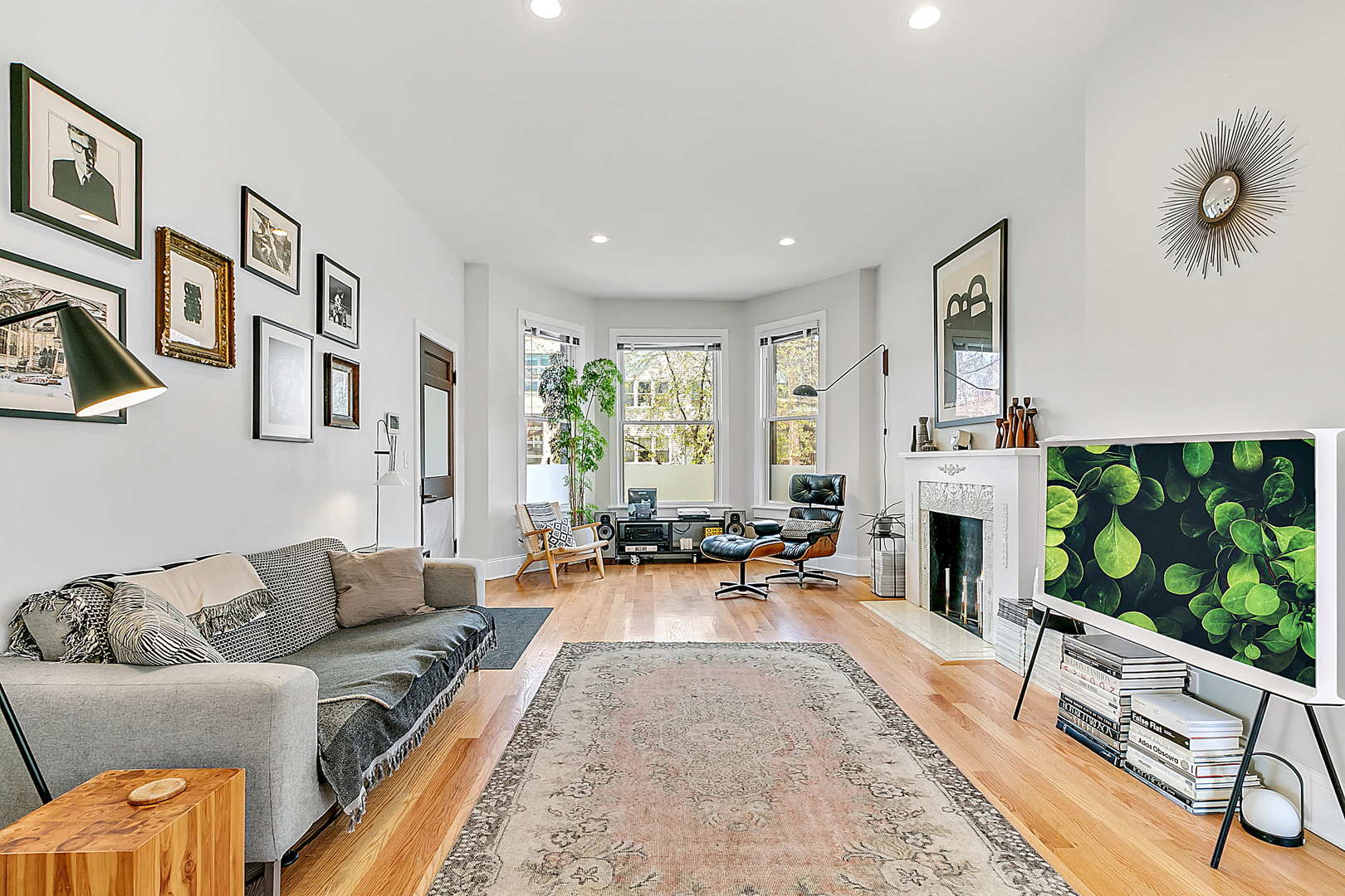 1713 N Campbell Avenue Unit: 1