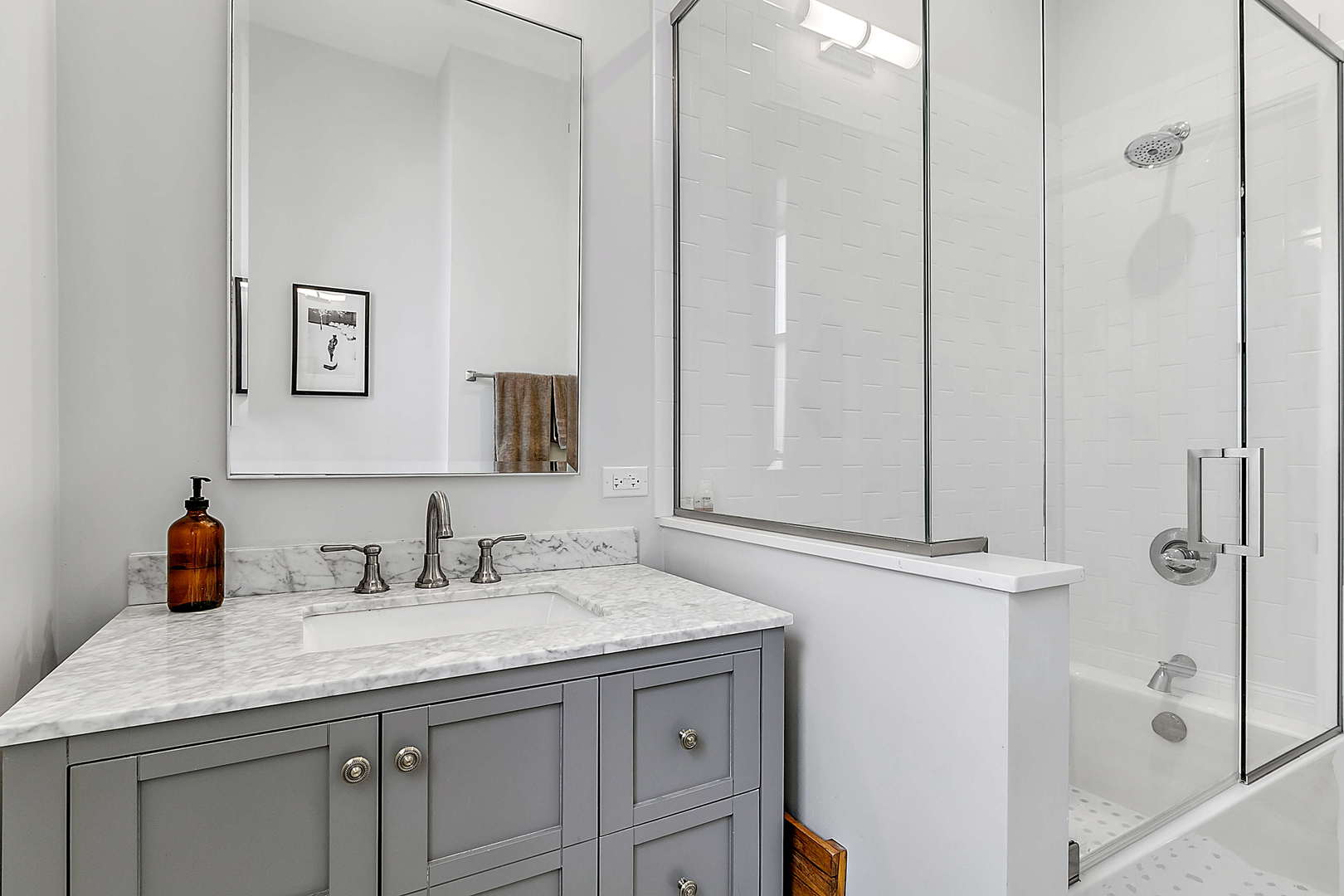 1713 N Campbell Avenue Unit: 1