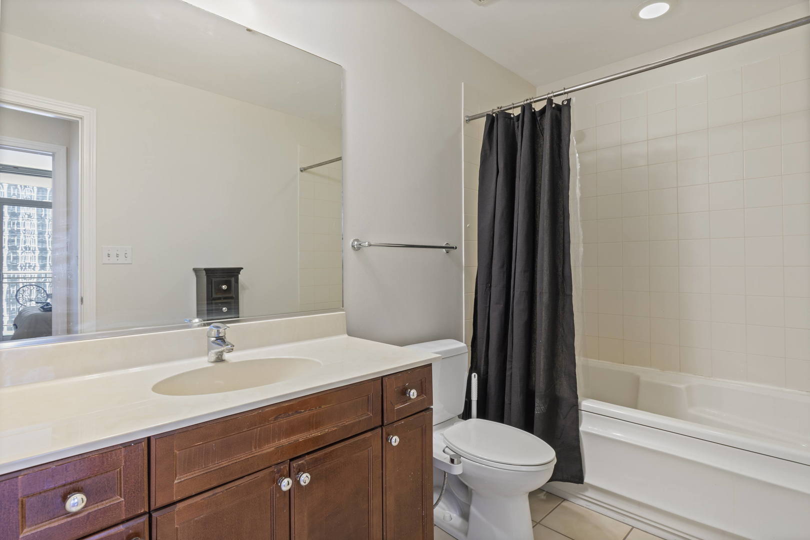 1250 S Michigan Avenue Unit: 1306