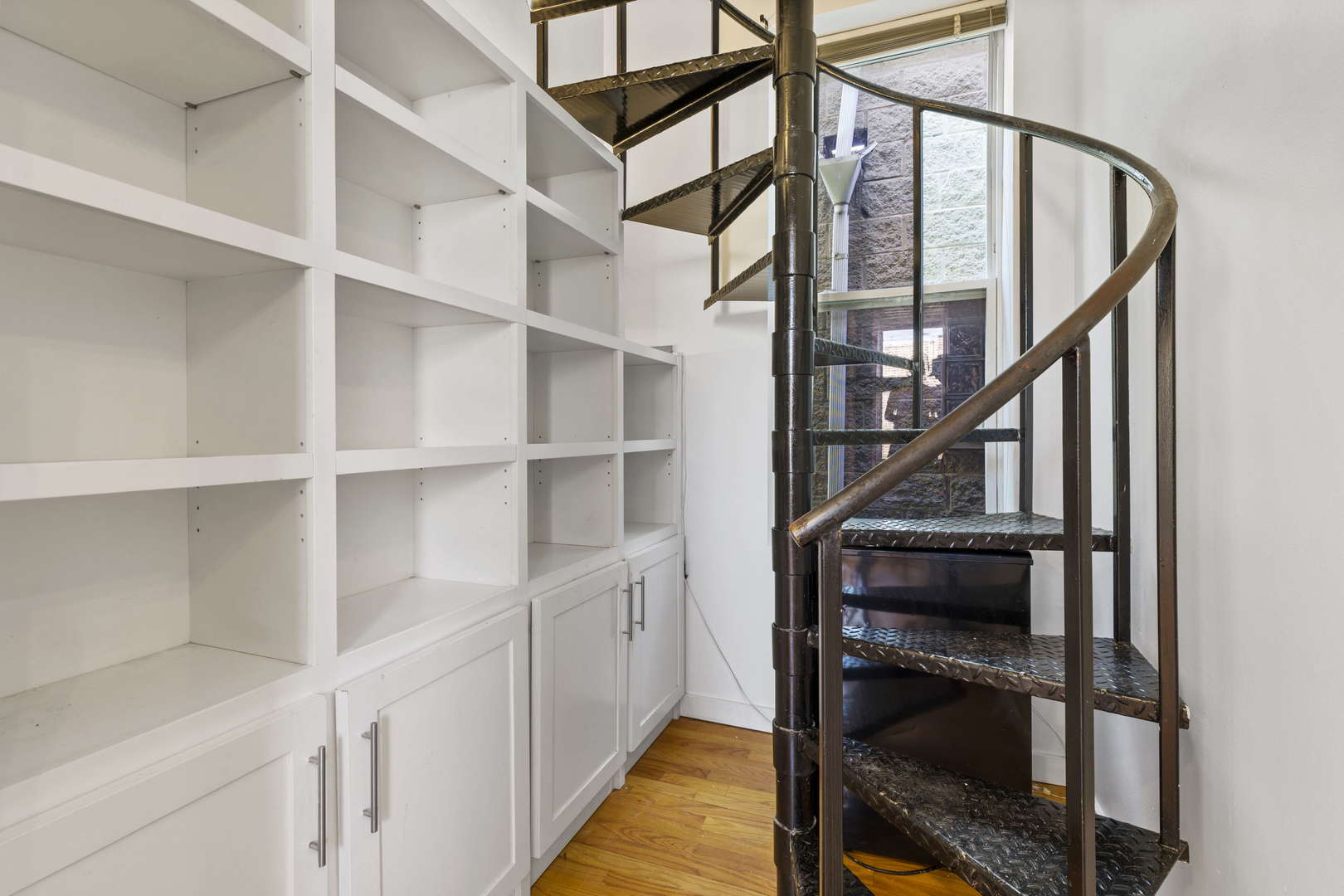 1409 W Superior Street Unit: 3R