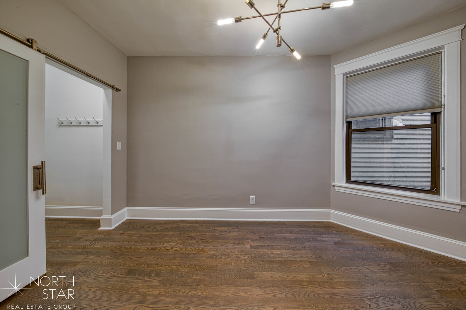 3117 N Racine Avenue Unit: 1F