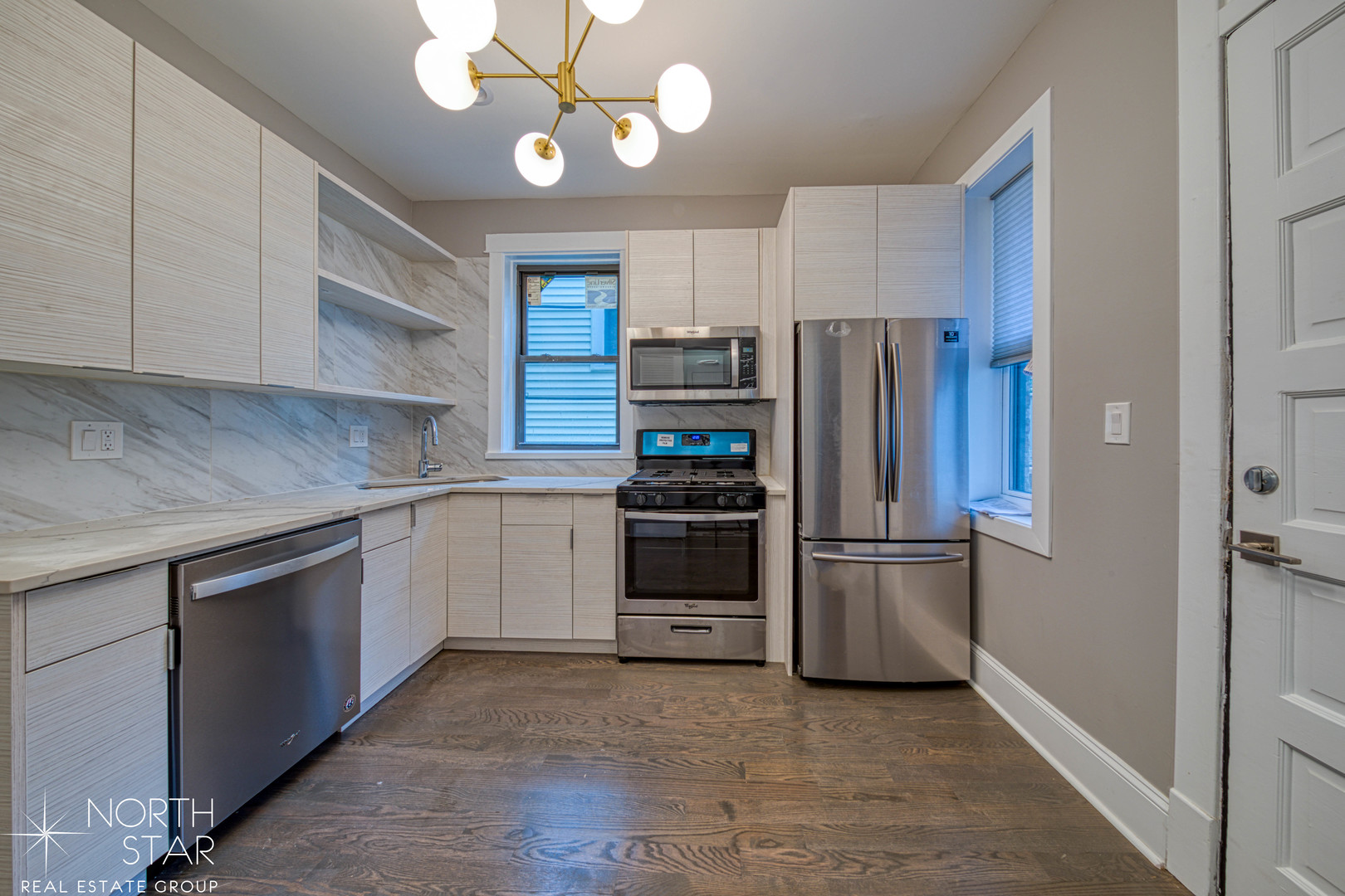 3117 N Racine Avenue Unit: 1F
