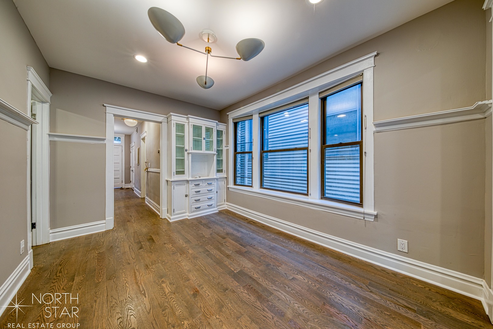 3117 N Racine Avenue Unit: 1F