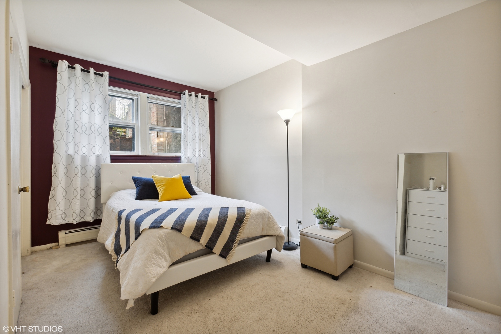 1936 N Lincoln Avenue Unit: GARDEN