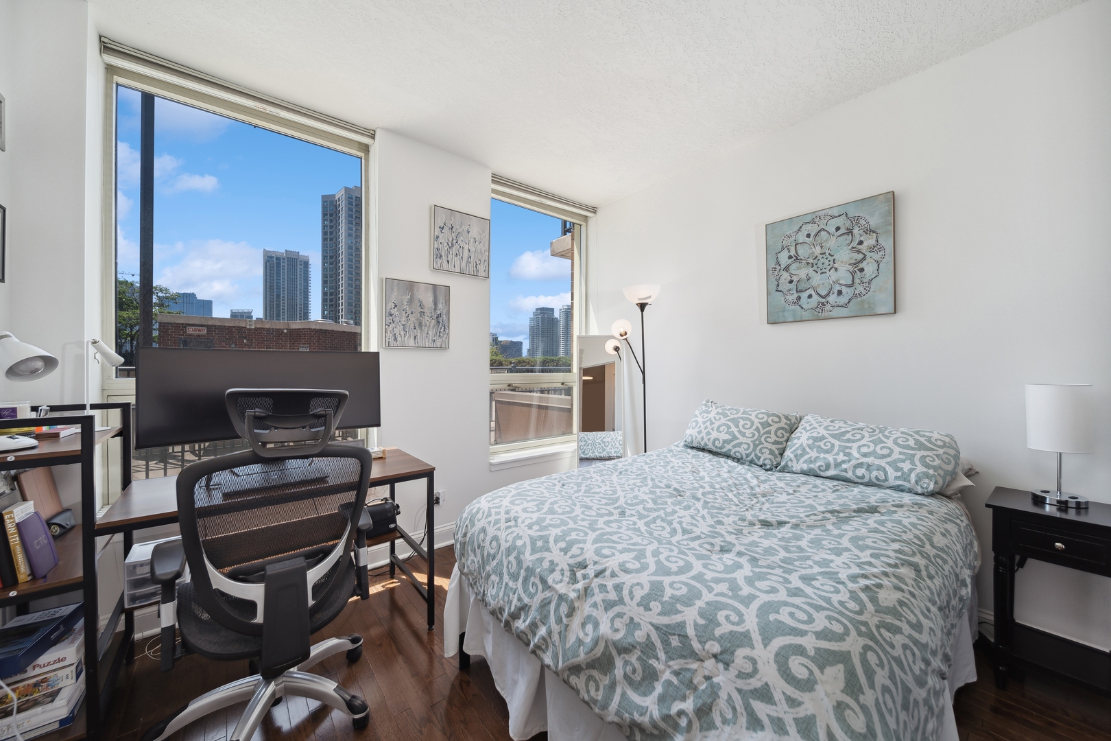 600 N Kingsbury Street Unit: 712