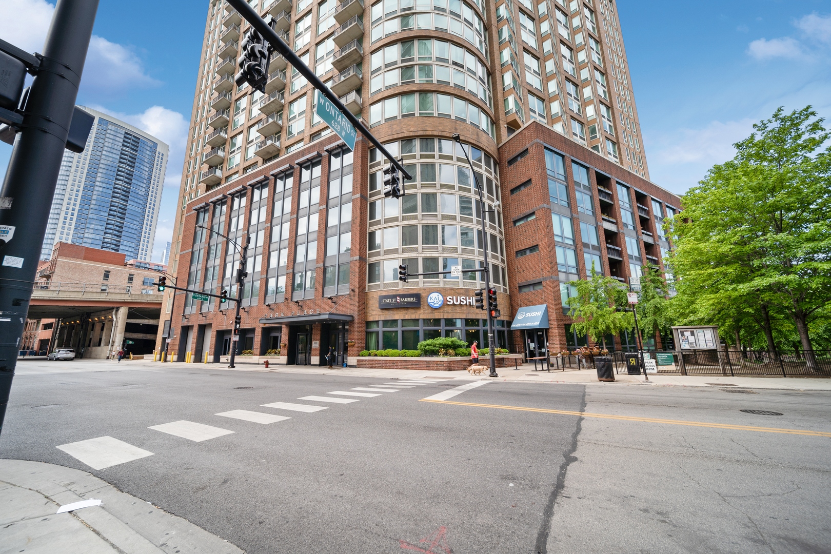 600 N Kingsbury Street Unit: 712
