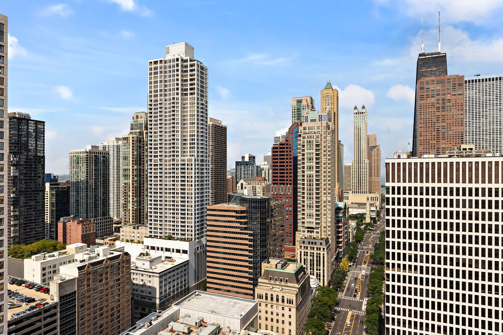 535 N Michigan Avenue Unit: 2105