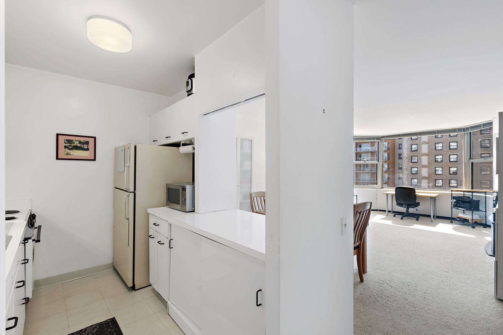 535 N Michigan Avenue Unit: 2105