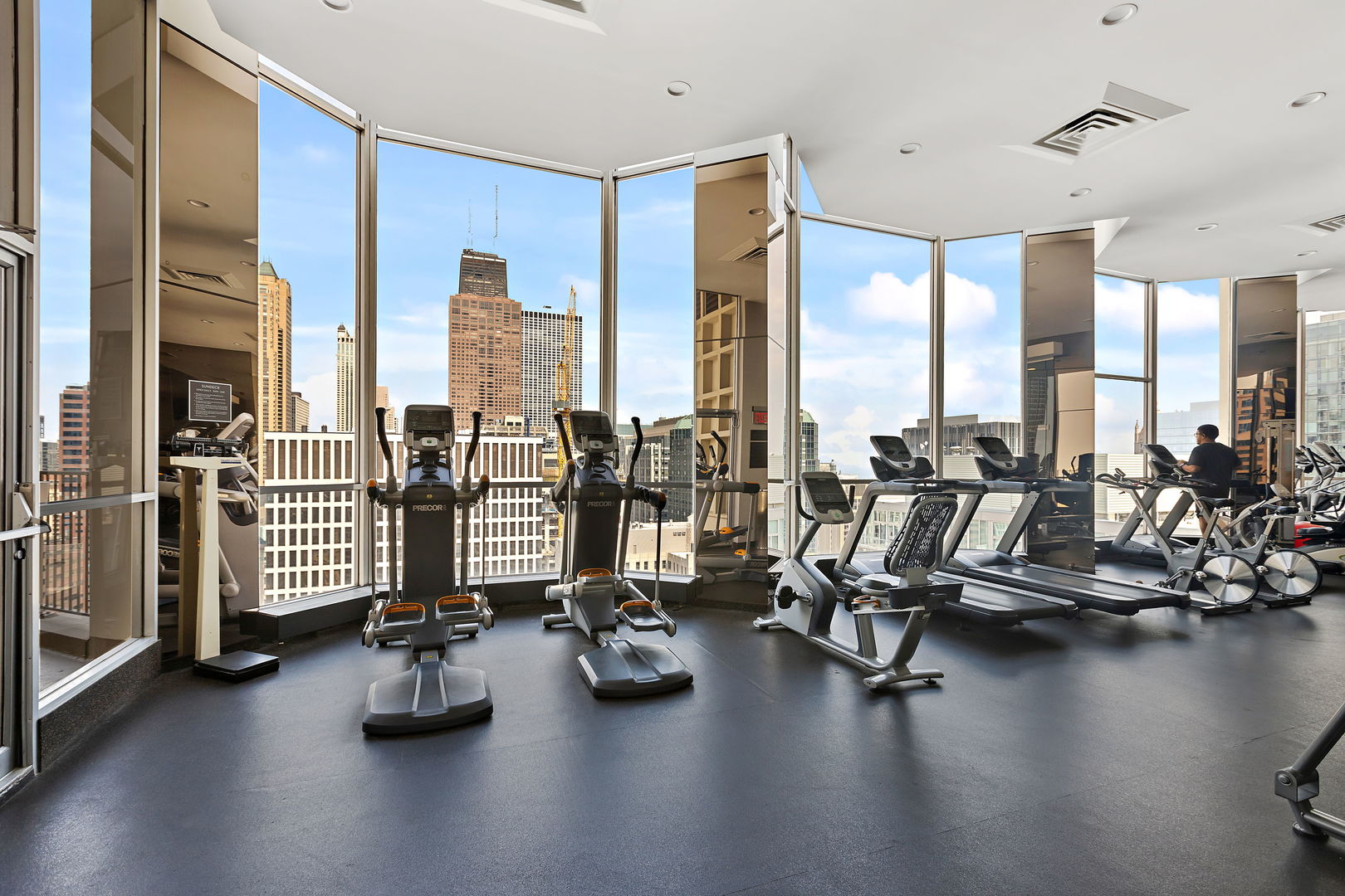 535 N Michigan Avenue Unit: 2105
