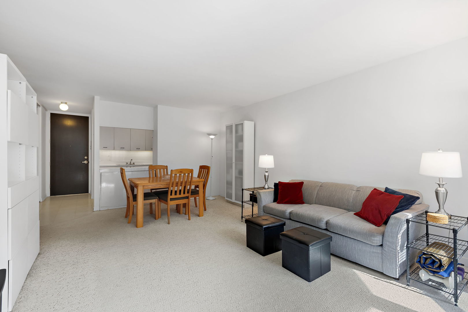 535 N Michigan Avenue Unit: 2105