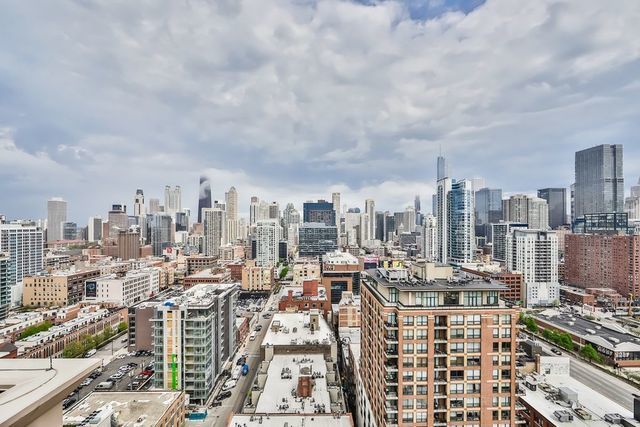 375 W Erie Street Unit: 219
