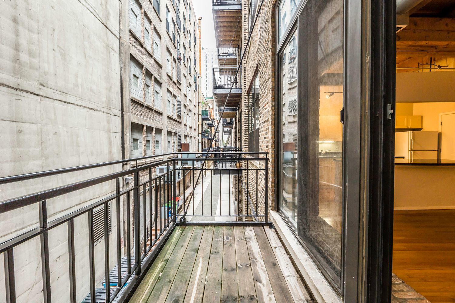 375 W Erie Street Unit: 219