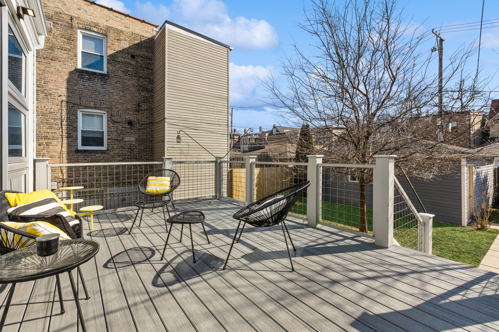 1729 W Rascher Avenue