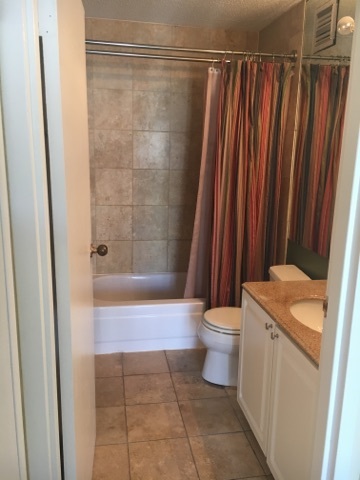 111 W Maple Street Unit: 2903