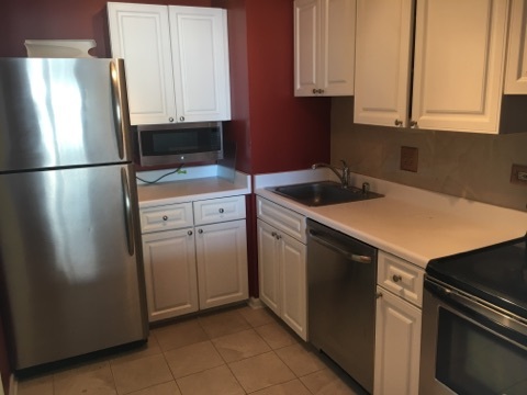 111 W Maple Street Unit: 2903