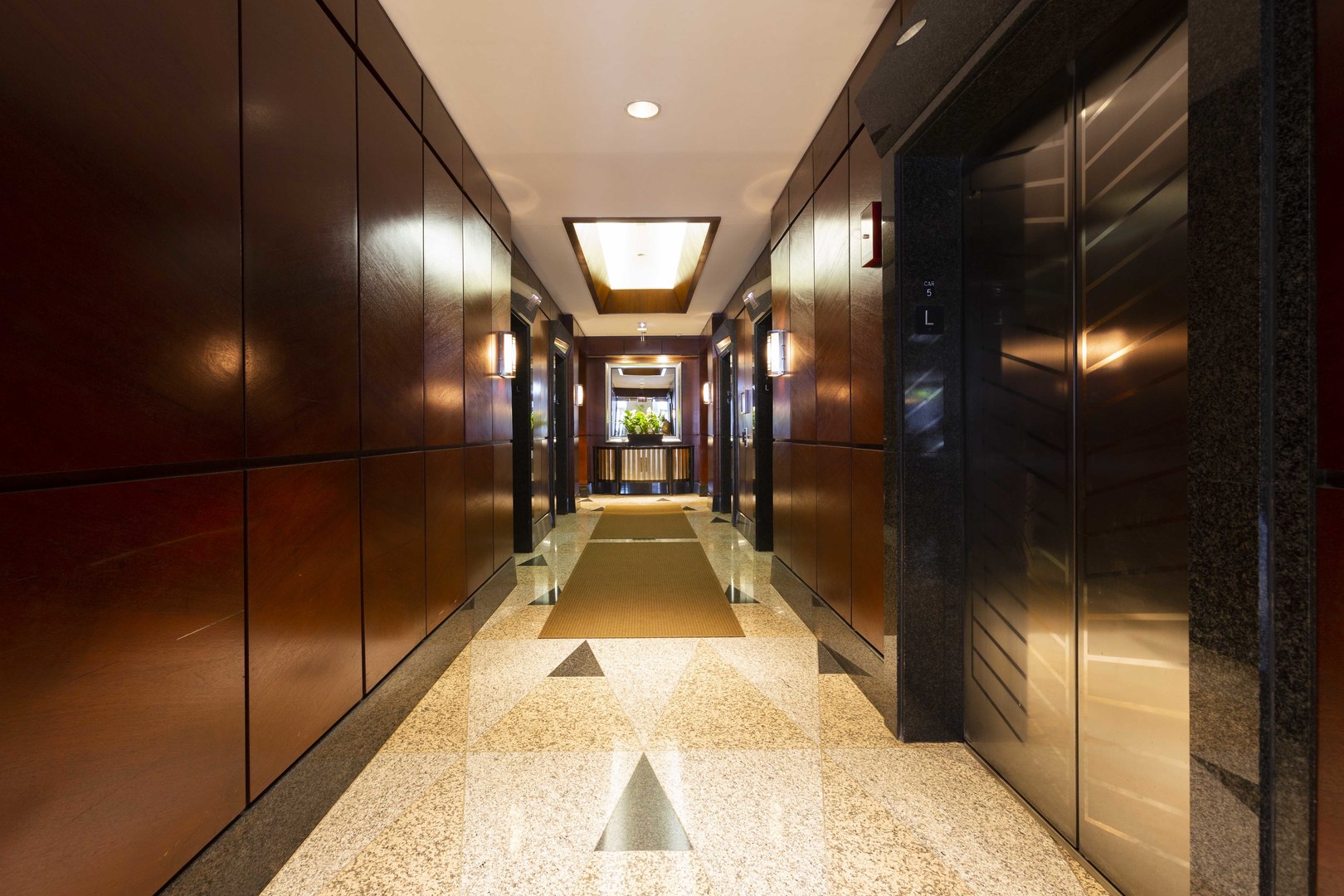 440 N WABASH Avenue Unit: 412
