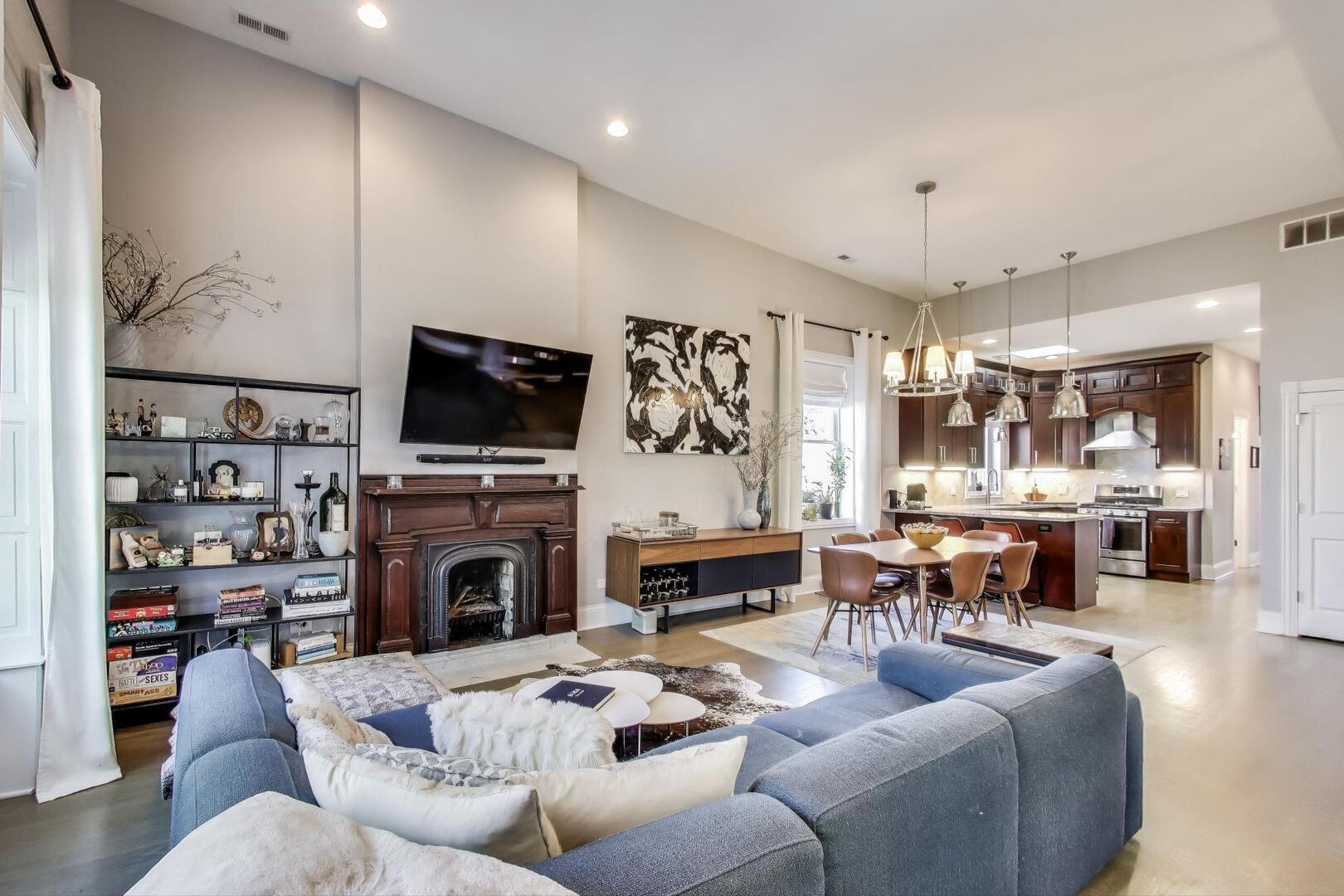 515 W ARMITAGE Avenue Unit: 3