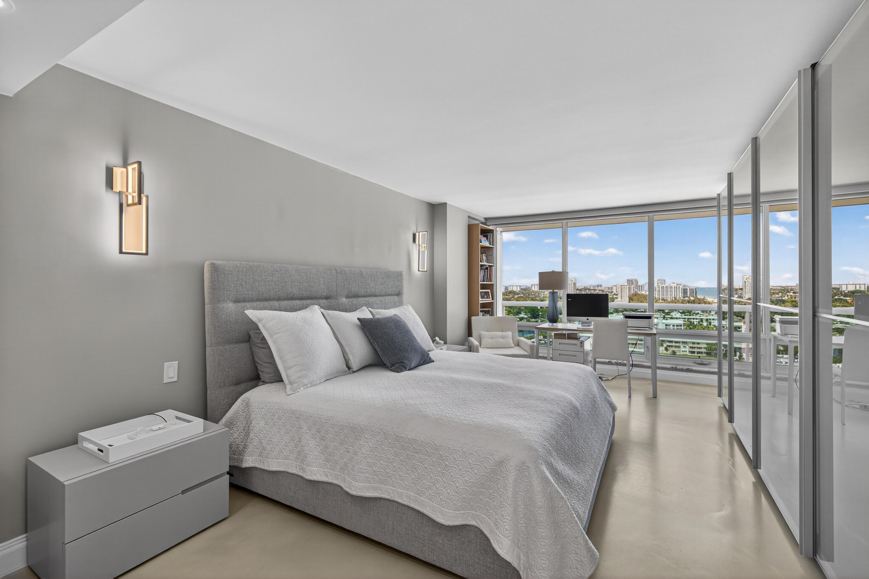 2100 S Ocean Lane 1712