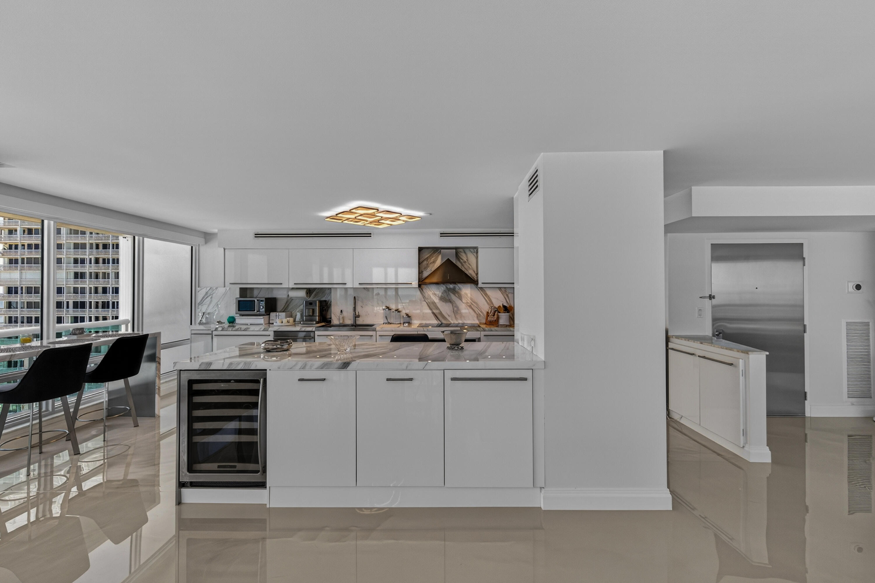 2100 S Ocean Lane 1712