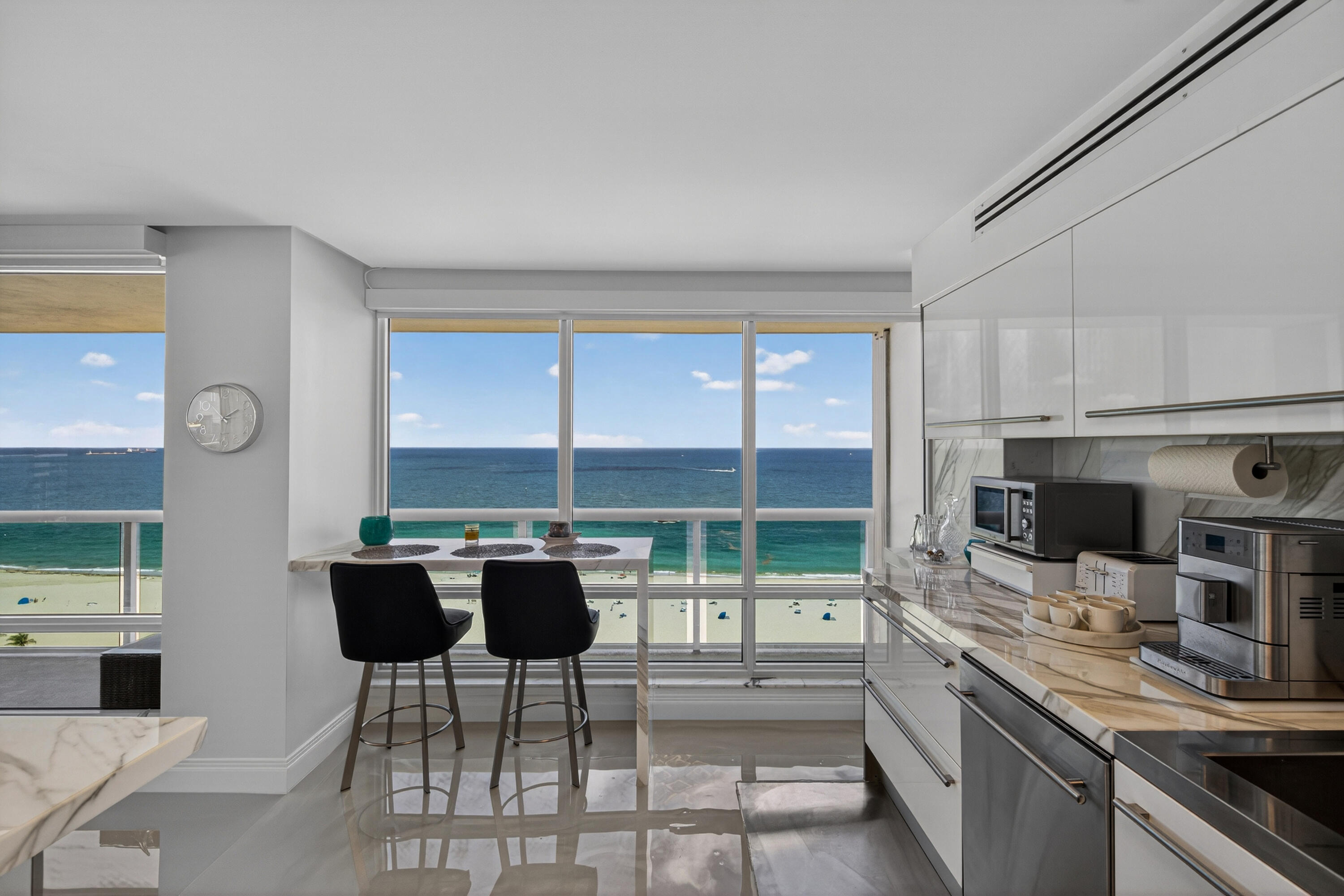 2100 S Ocean Lane 1712