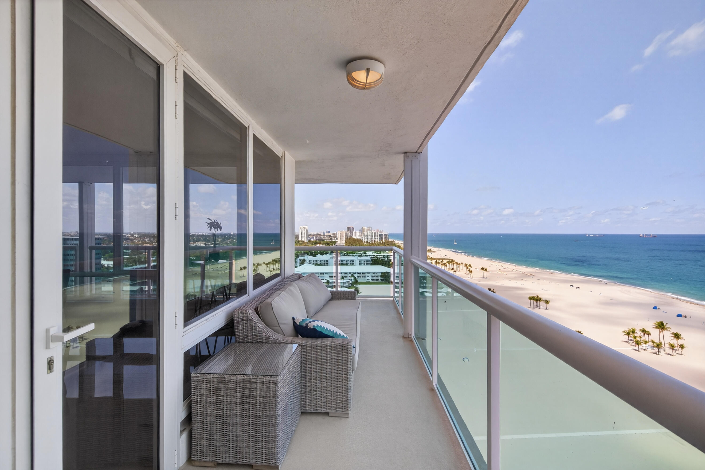 2100 S Ocean Lane 1712