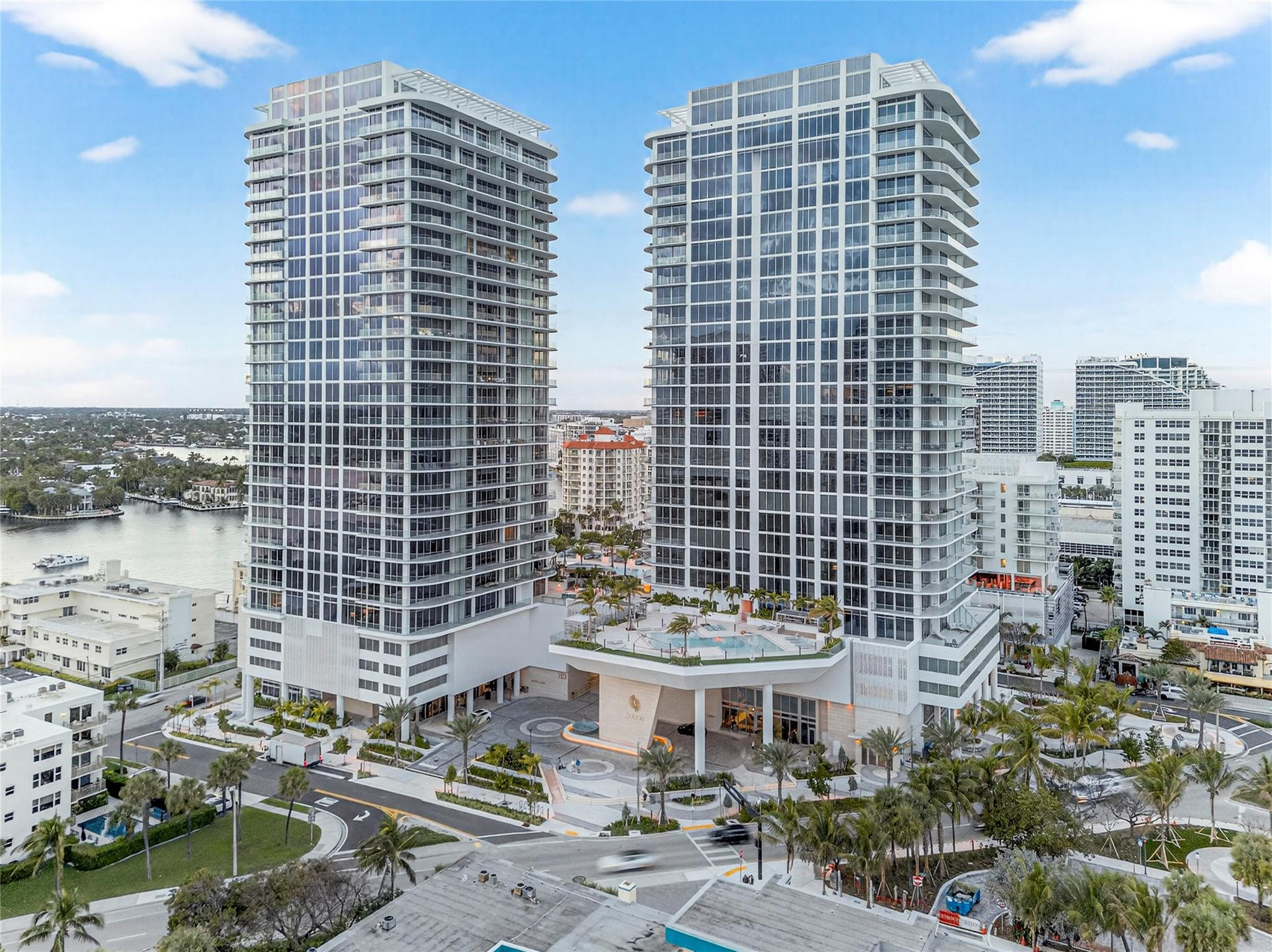 153 N Seabreeze Boulevard