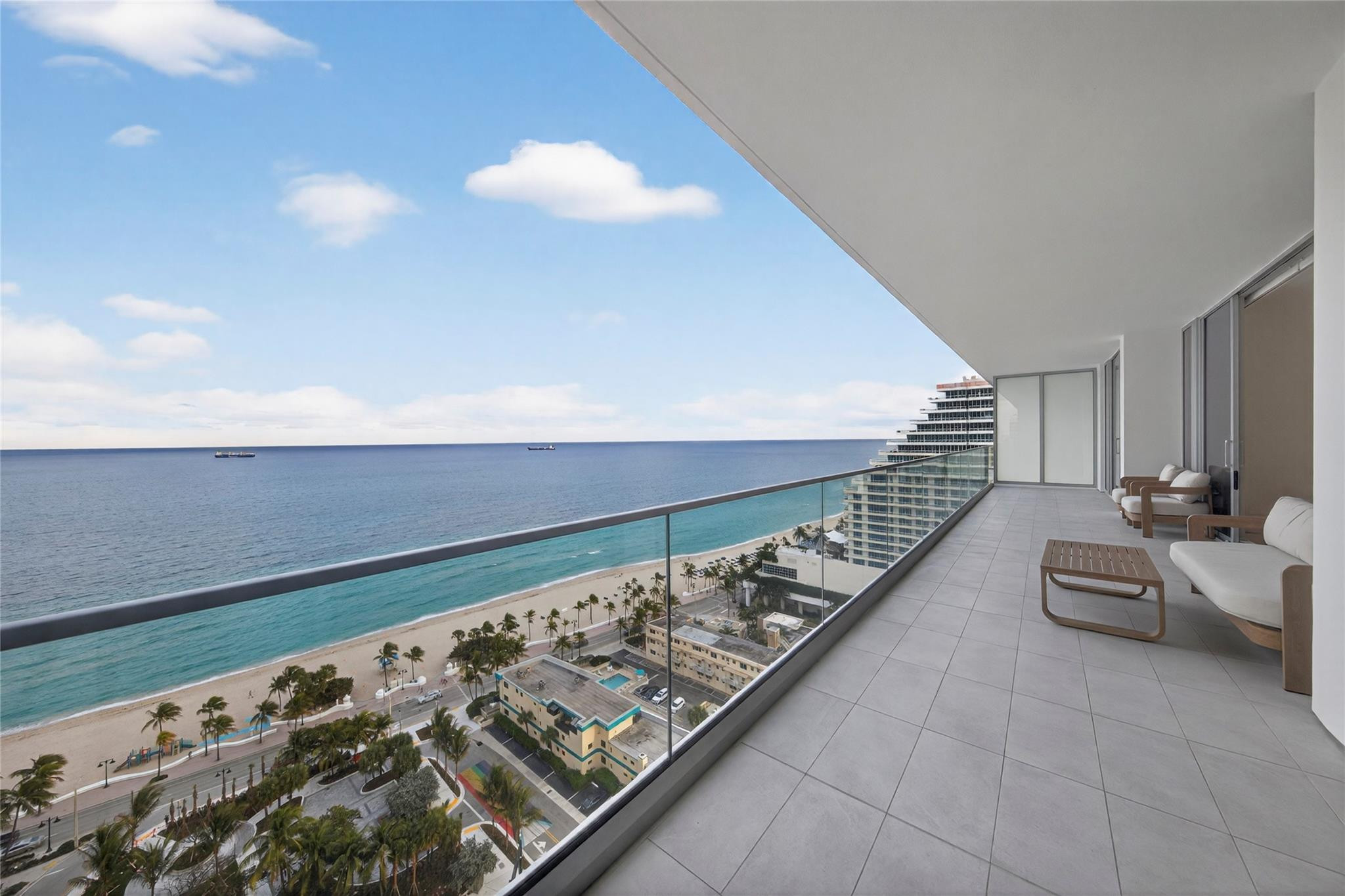 153 N Seabreeze Boulevard