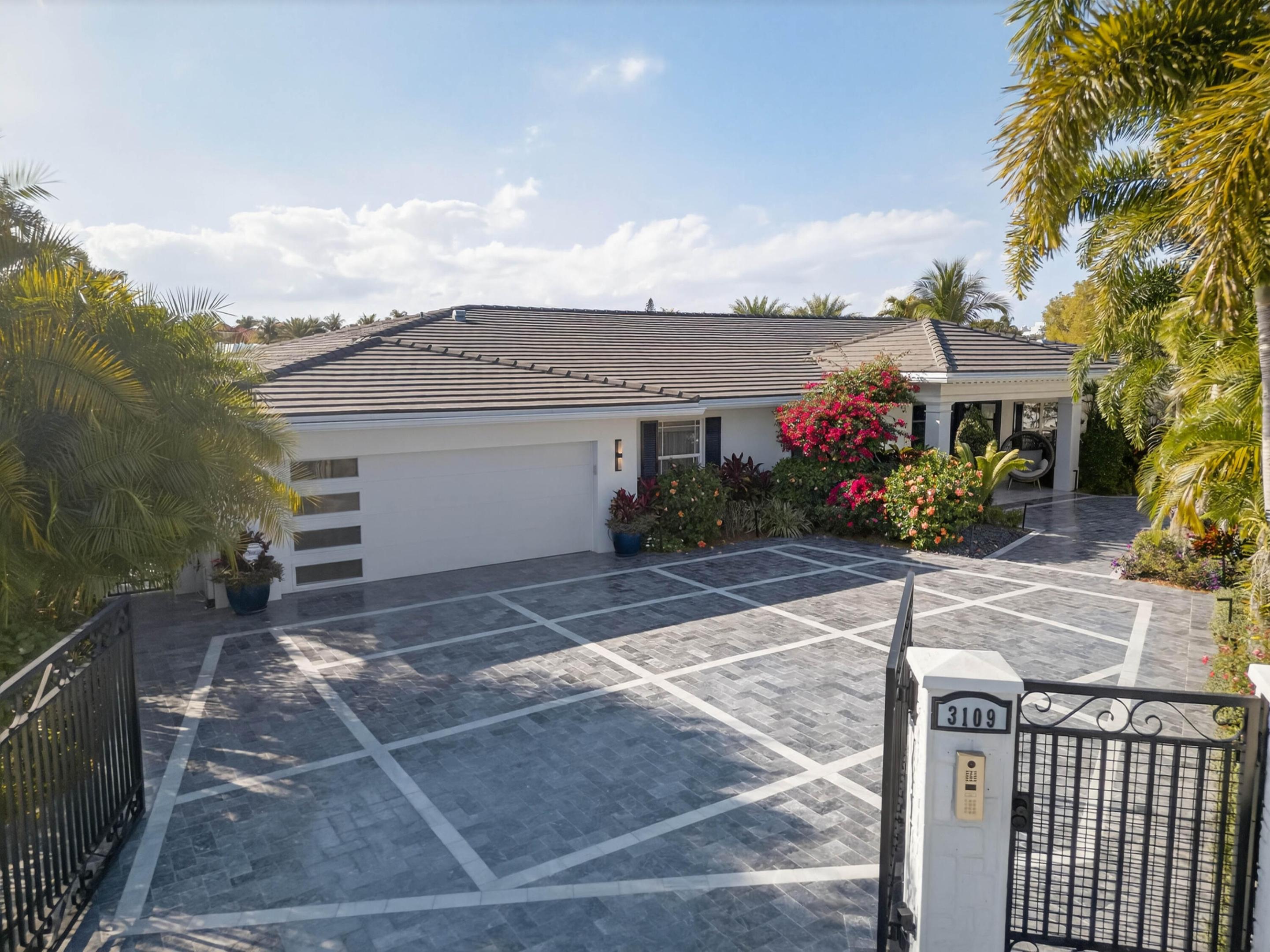 3109 NE 42nd Court