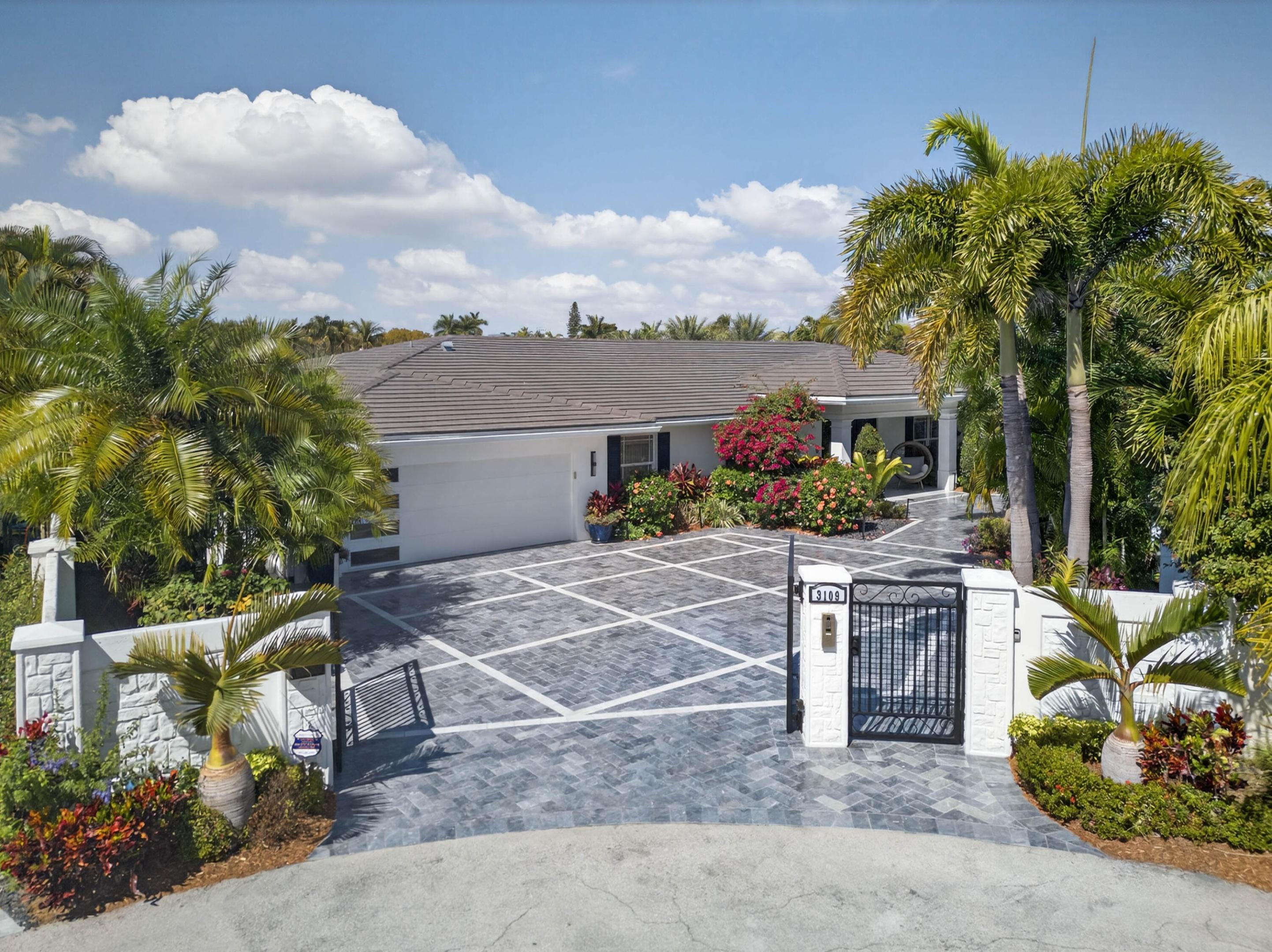 3109 NE 42nd Court