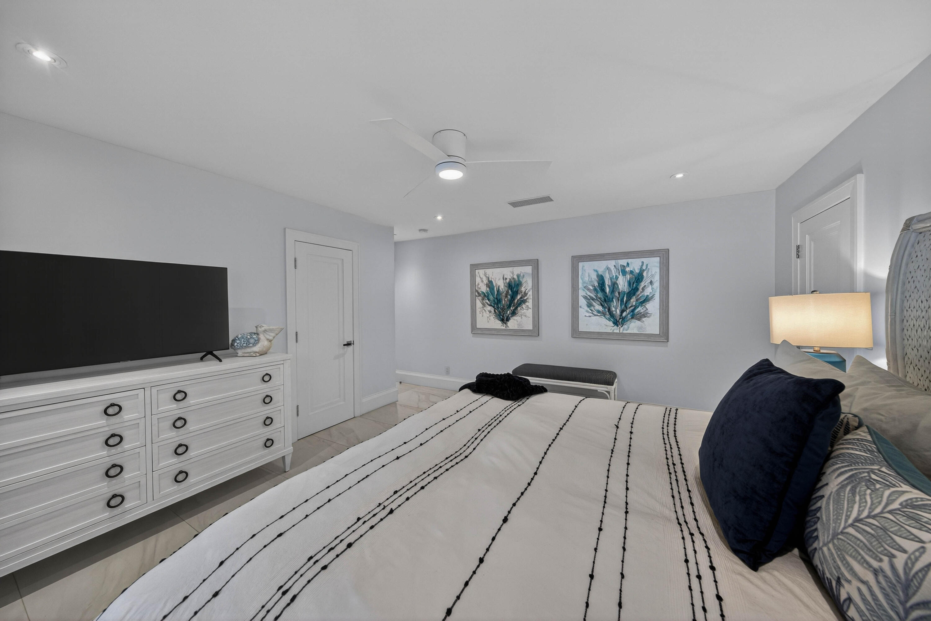 3109 NE 42nd Court