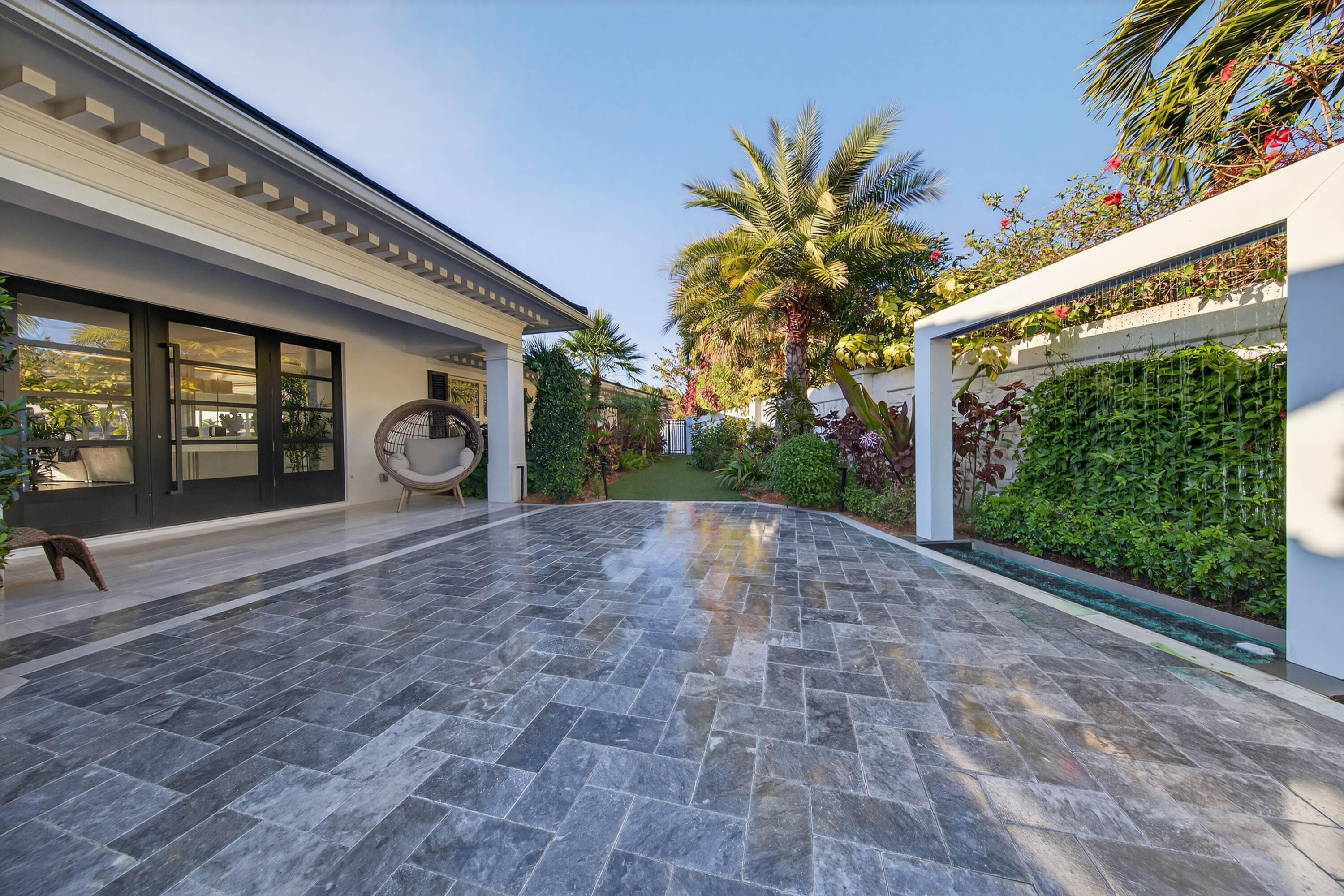 3109 NE 42nd Court